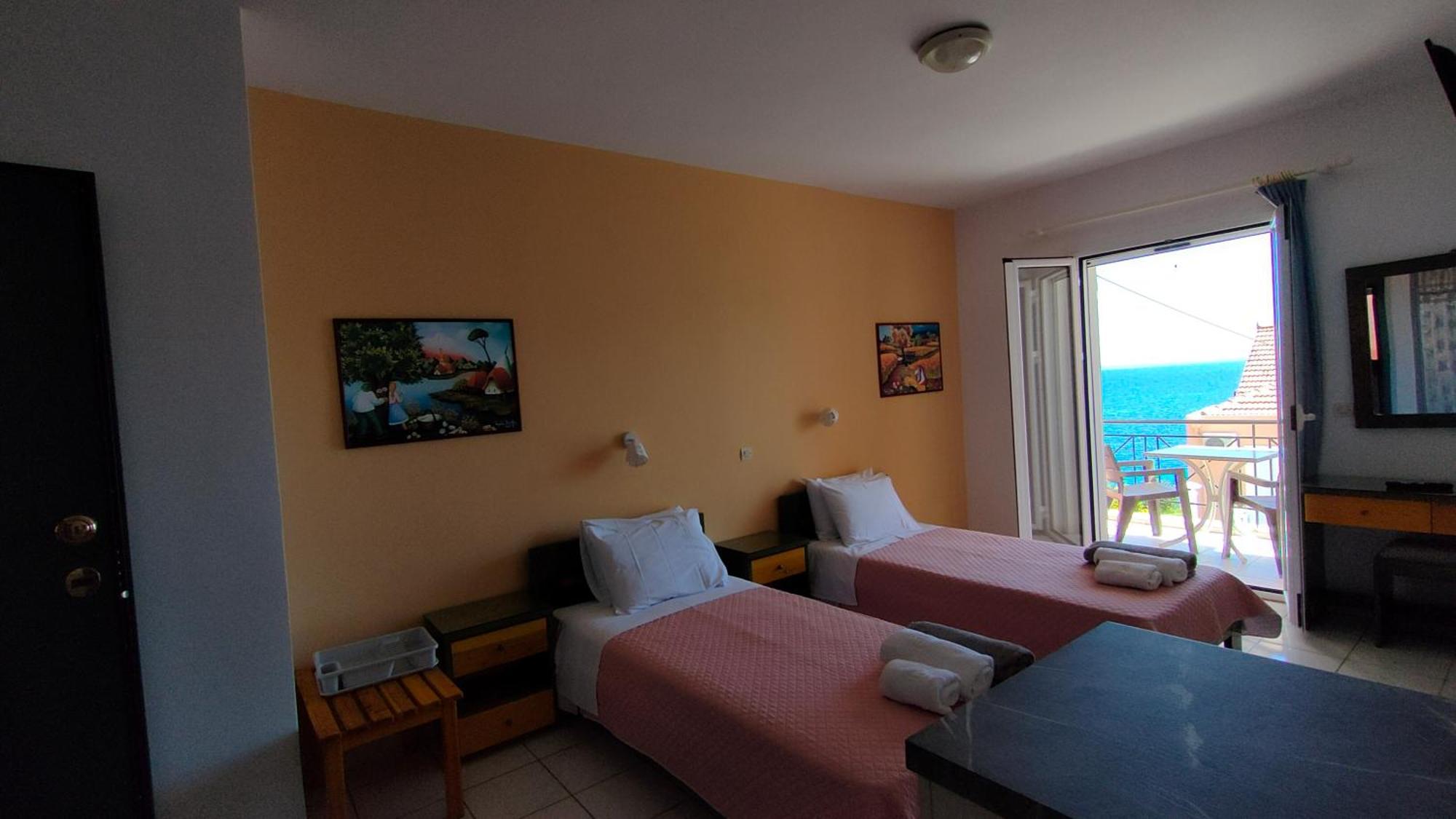 Mema'S Apartment Agia Efimia Room photo